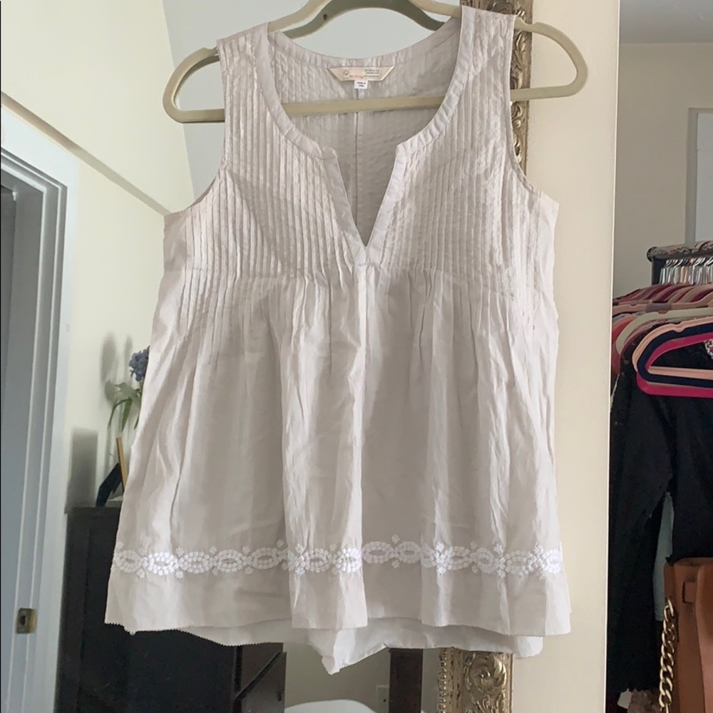 Flowy tank